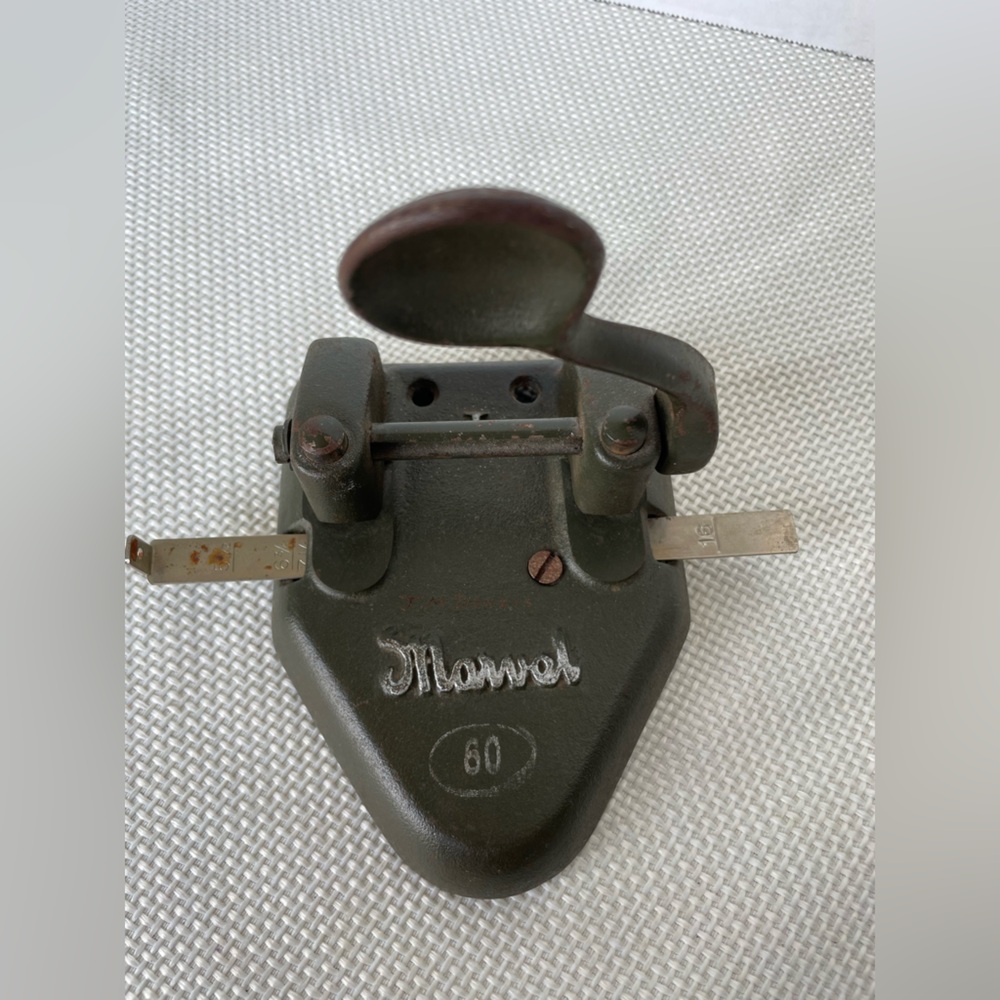 Vintage Wilson Jones Co Marvel 2 Hole Paper Punch, #60, USA Made, Cast Iron